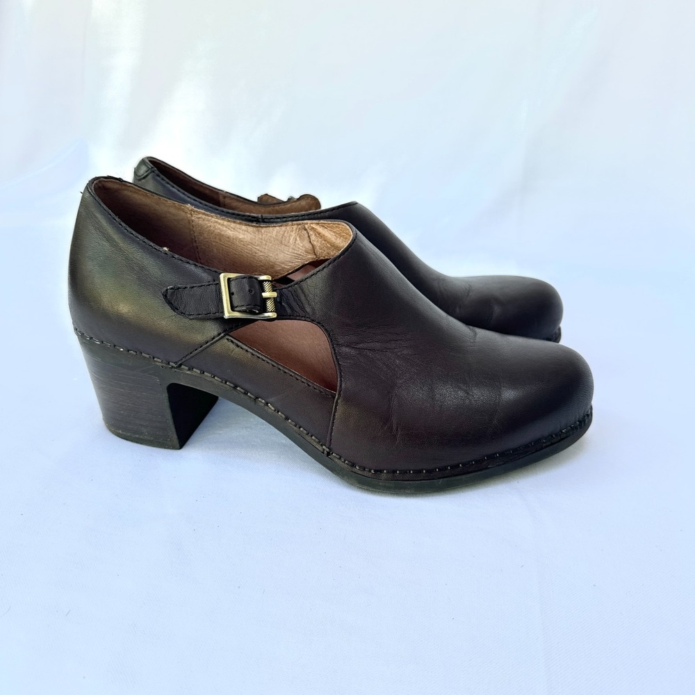 Dansko Hollie Clogs Womens US 6.5-7 Black Leather Cutout Side Strap Block Heels